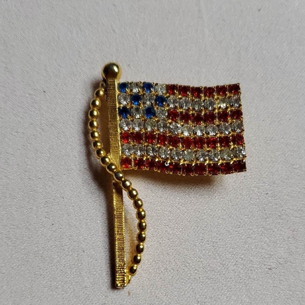 American Flag Rhinestone Brooch Red White Blue 1.25"x2"